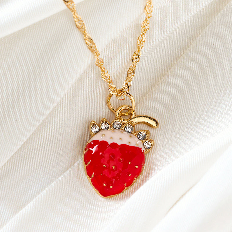Small Fresh Style Strawberry Necklace M.43