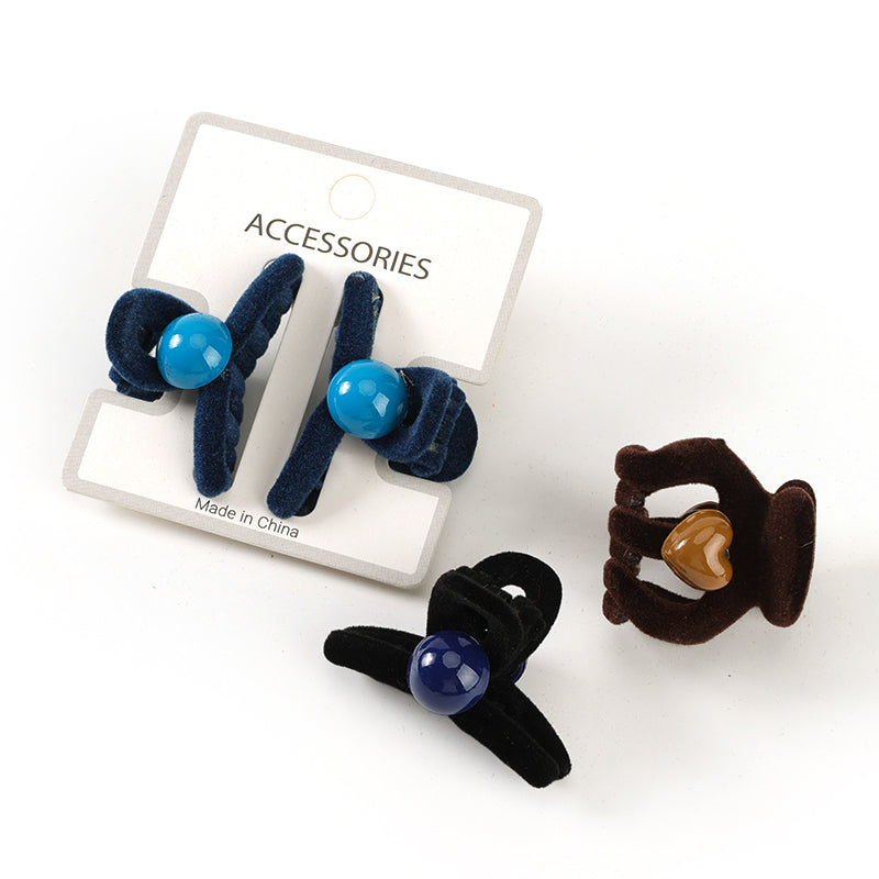 M42 Boxed 2 - Piece Flocked Small Claw with Bead Decorations