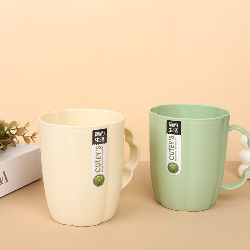 8256 Simple Lace Mouth Cup M.26