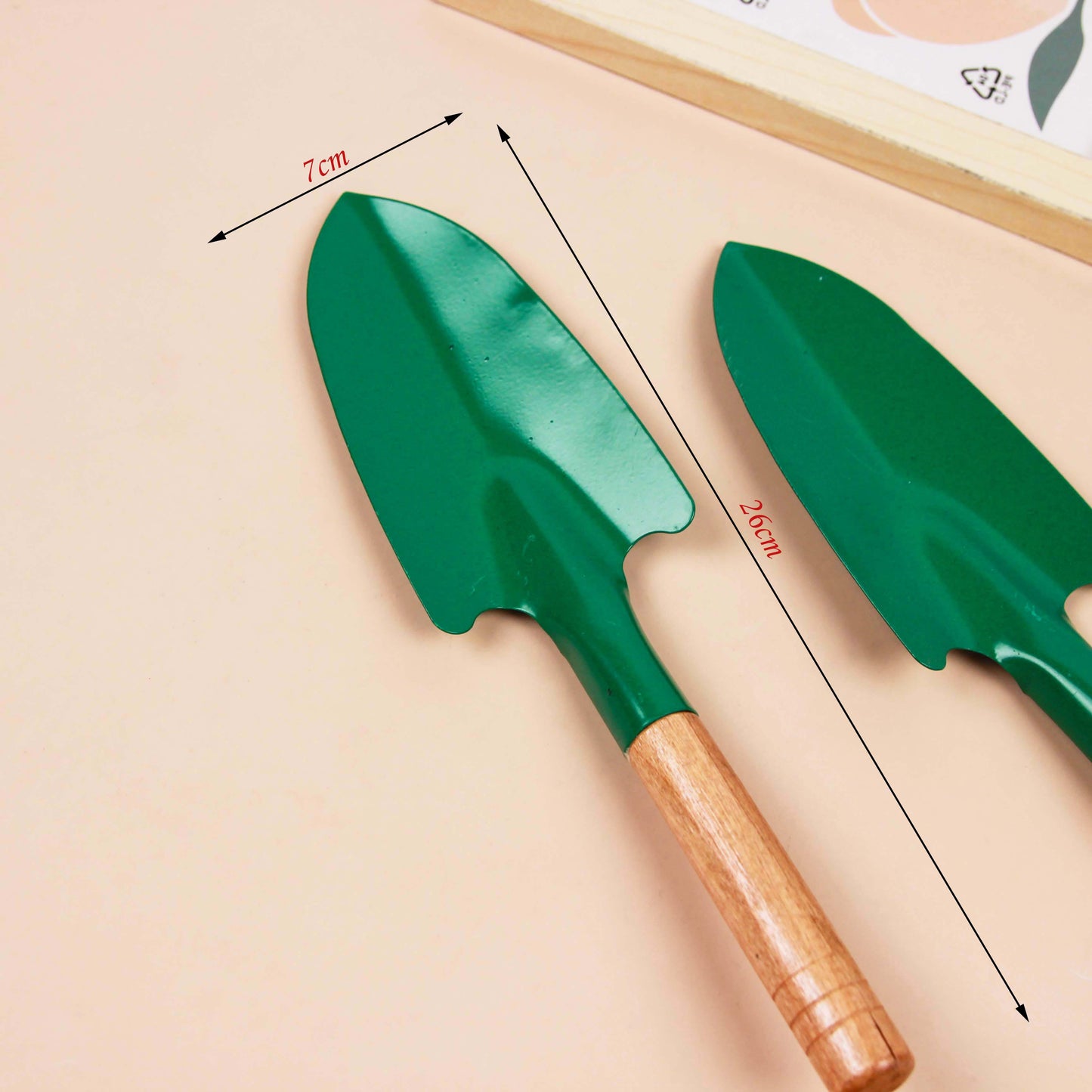 M.33-Wooden Floral Spade