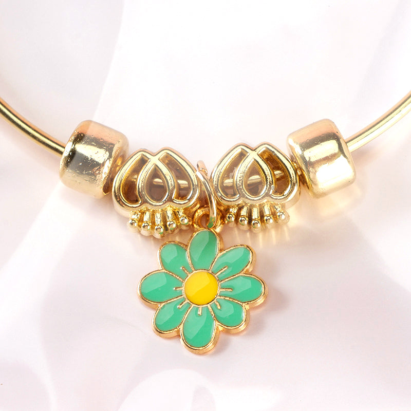 Gold Double Crown Pendant Bangle M.43