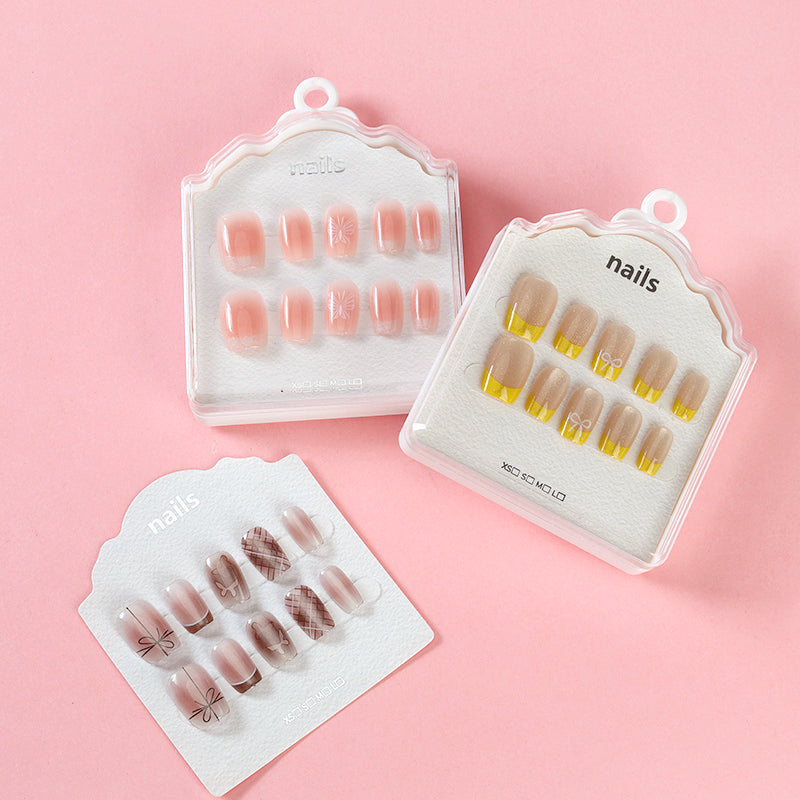 ZJ1018 Cat's Eye Printed Short Fake Nails M.52