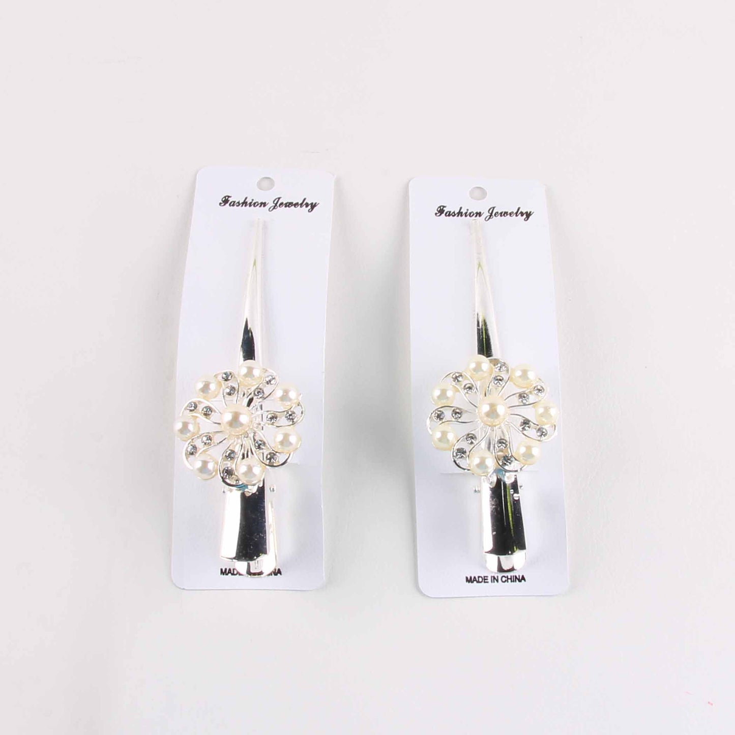 M42 Pearl and Rhinestone-studded Claw Clip