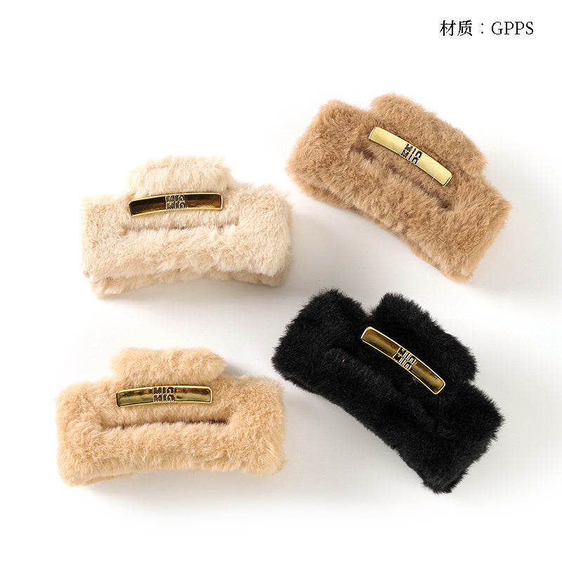 M42 4.3 Inch Furry Square Gold Accessory Big Claw