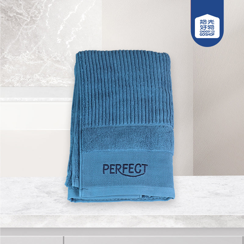 M.25 JPDBModel 309 Embroidered Letter Bath Towel