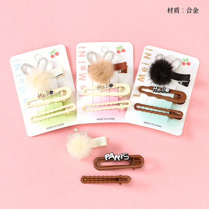 M42 Boxed Duck Clip Set with Three Pom-Pom Accessories