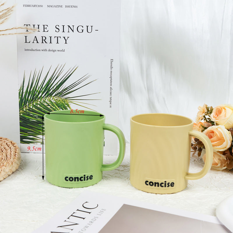 2747 English letter mug M.26