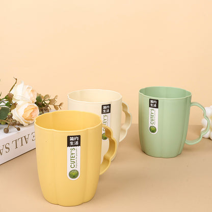 8256 Simple Lace Mouth Cup M.26