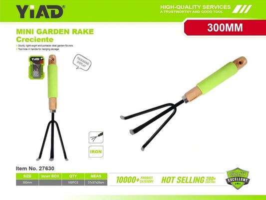 Three-claw with wooden handle and cover M.33