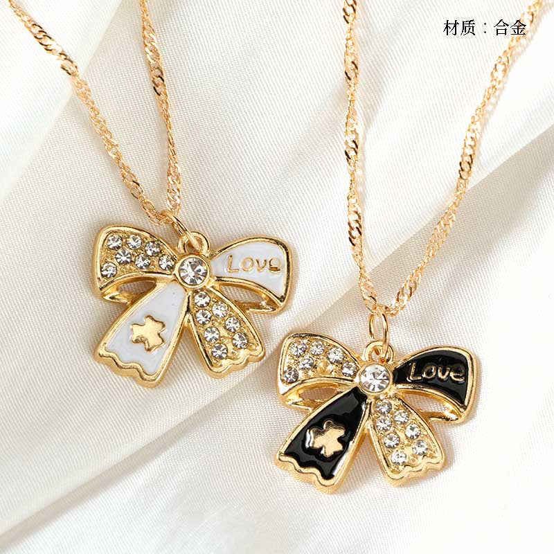 Chanel - style Dripping - oil Bow - tie Necklace M.43