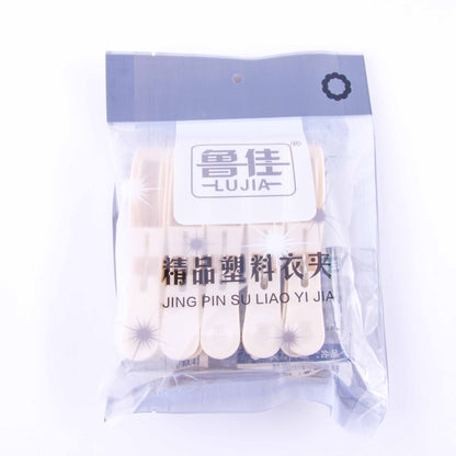 216-10 Clothespin M.15