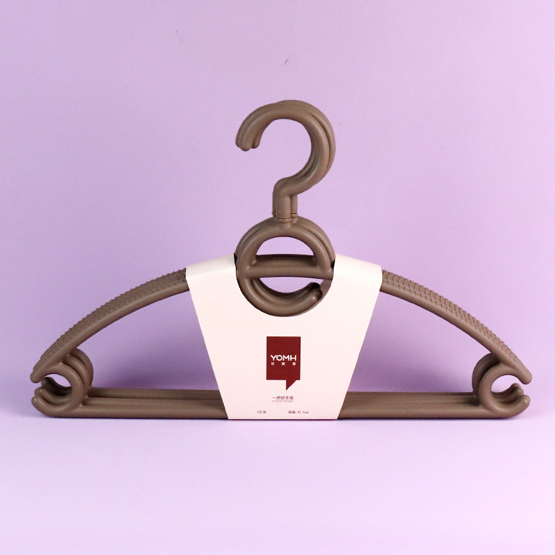 Model 6066 - 3 Plastic Clothes Hangers (5-Piece Set) M.15 JPDB