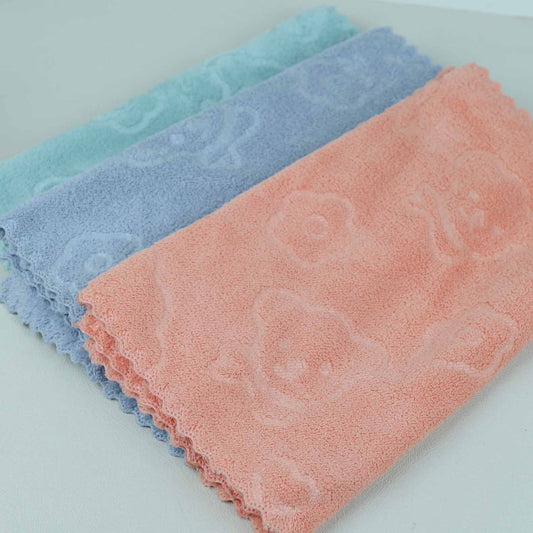 30*70 Embossed Bear Towel M.25