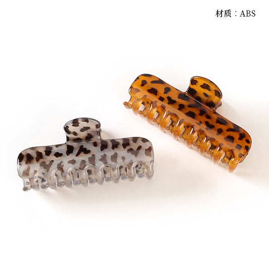 M42 4.72 Inch Large Hair Claw with Leopard Print