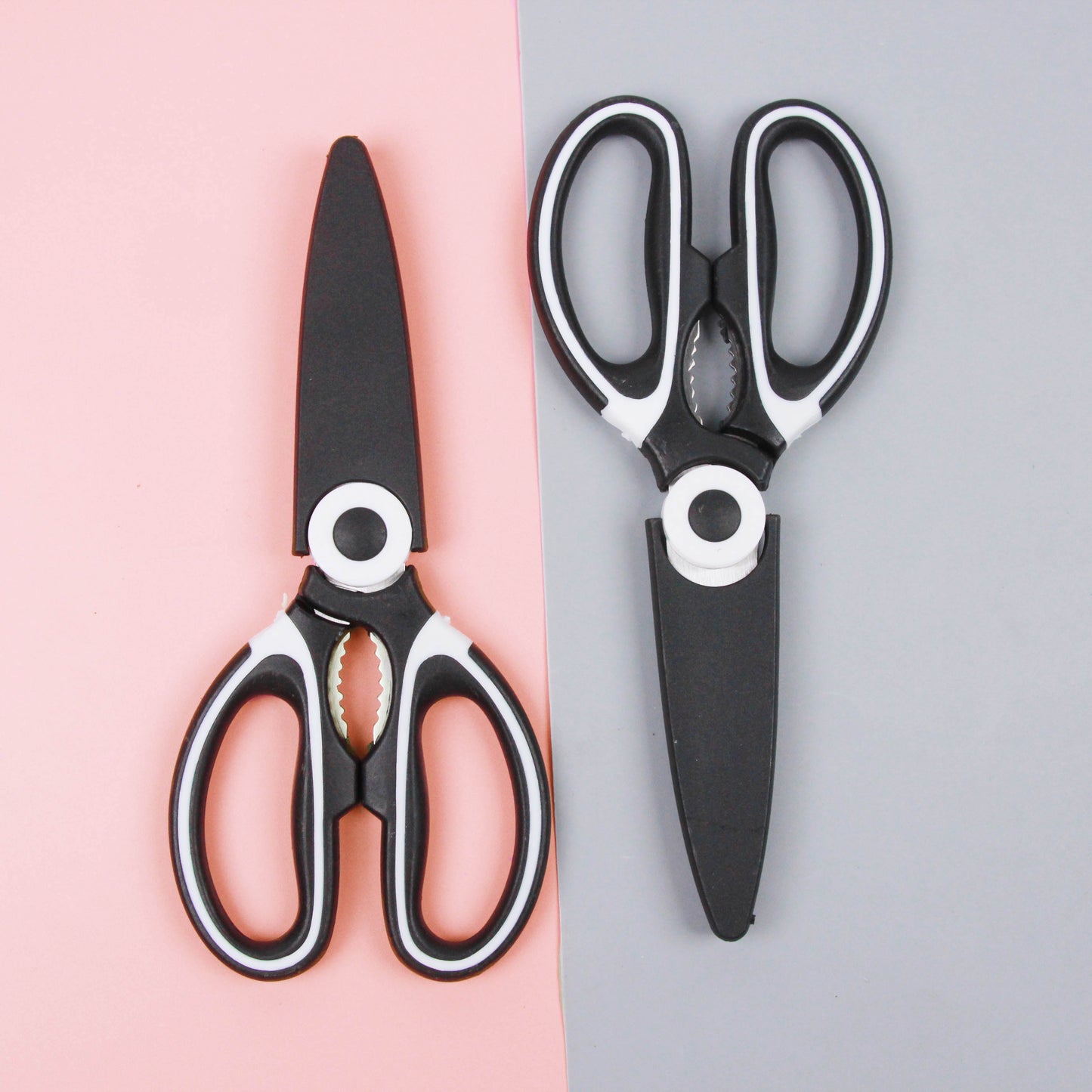 M.35 Loose - packed Black Panda - shaped Scissors (with Cover)