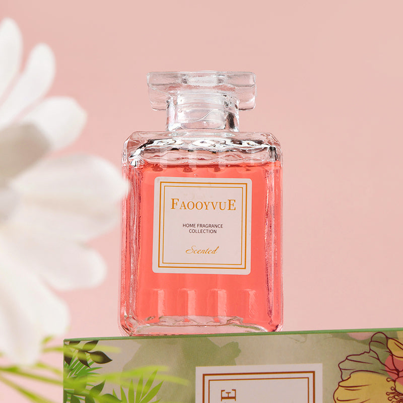 Monogatari Square Bottle Aromatherapy (50ml) M.54 M.12