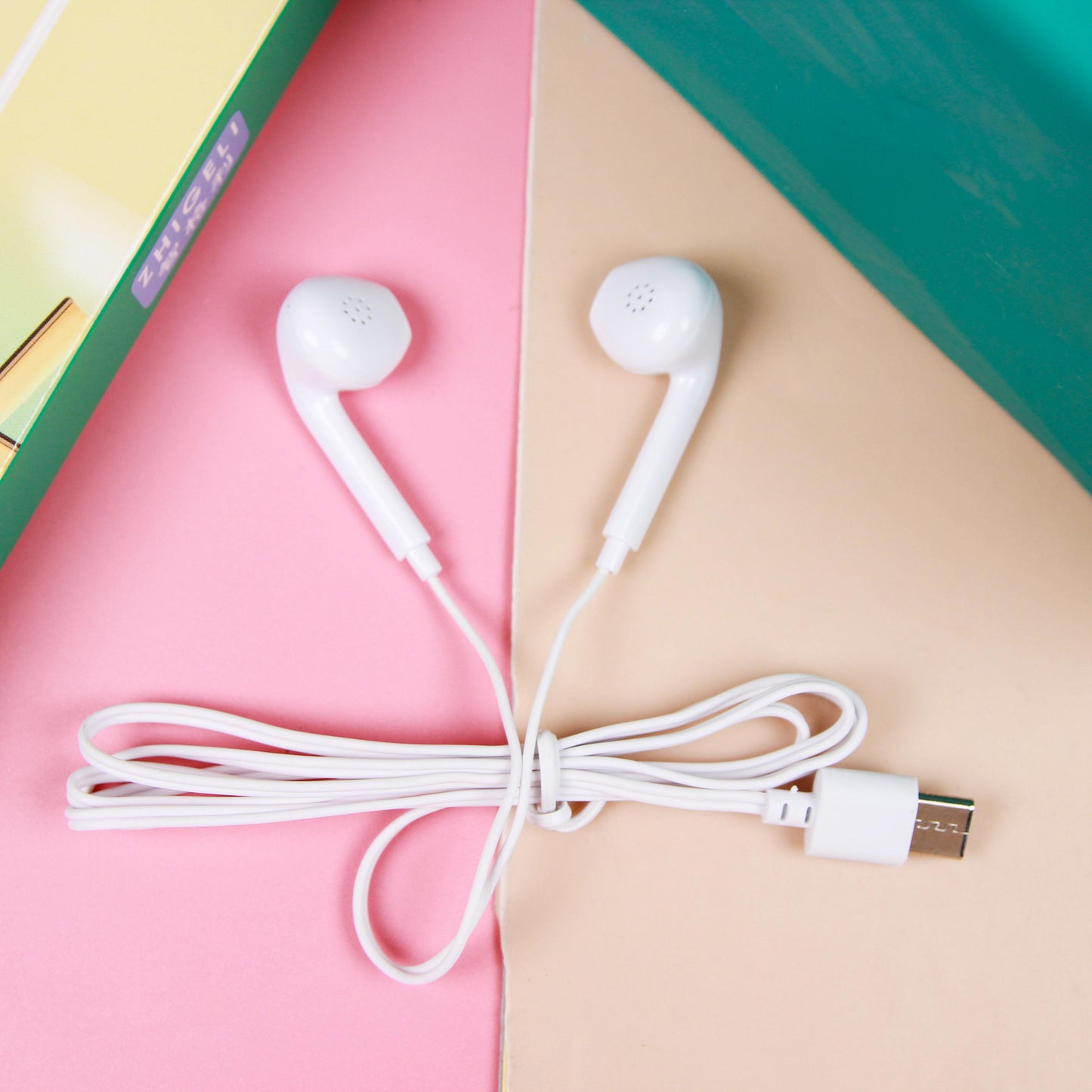 Z07 Hard-Tipped Flat-Style Headphone (Does Not Work with Phones Without Digital Decoding Function) A.11