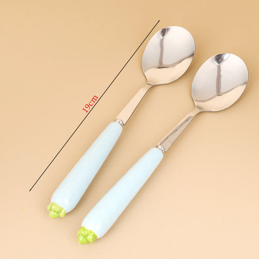 HSB-8 Radish Root Pattern Ceramic Handle No.2 Round Spoon M.66