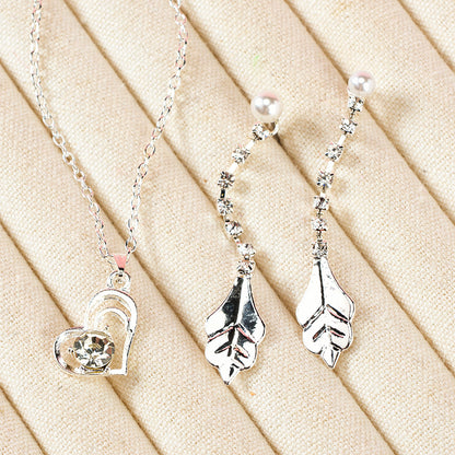 Pearl Butterfly Earrings and Necklace Set M.43