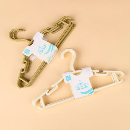 LC320 four children's hangers M.15