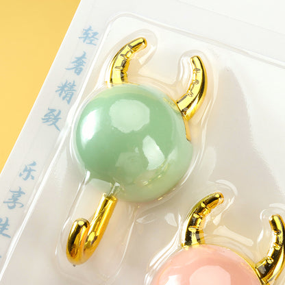 Zhuo Yunxin 5639 Two Little Cow Horn Adhesive Hooks M.16