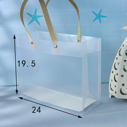 Medium-sized gift bag with transparent rivets (horizontal) M24 M.73