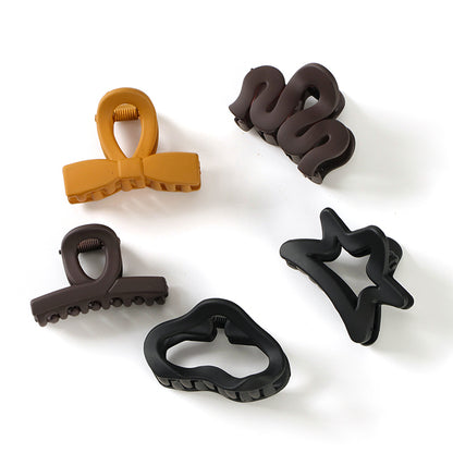 M42 Boxed Milk Tea Color Matte Medium-Sized Claw for Styling