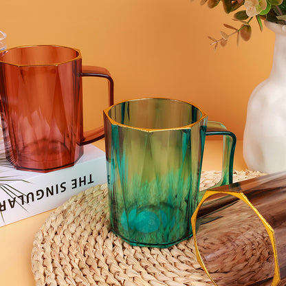 101 Transparent Gold-Rimmed Diamond-Shaped Mouth Cup M.26