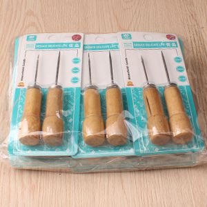 M.31-Youmeizer awl and crochet hook