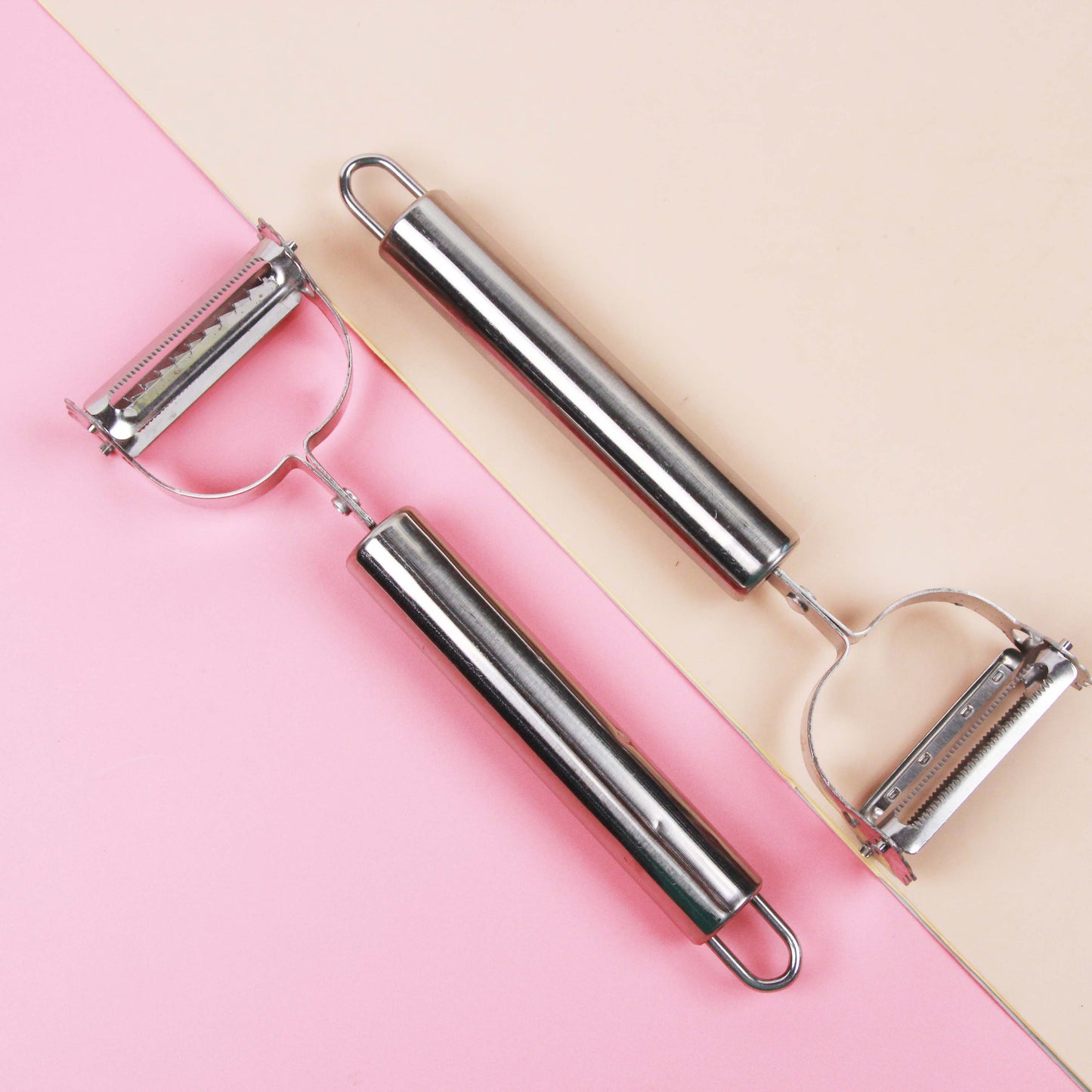 Stainless Steel Peeler with Hang Tag M.62