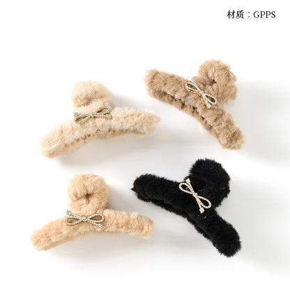 M42 4.33 Inch Rhinestone Bow Tie Furry Big Claw