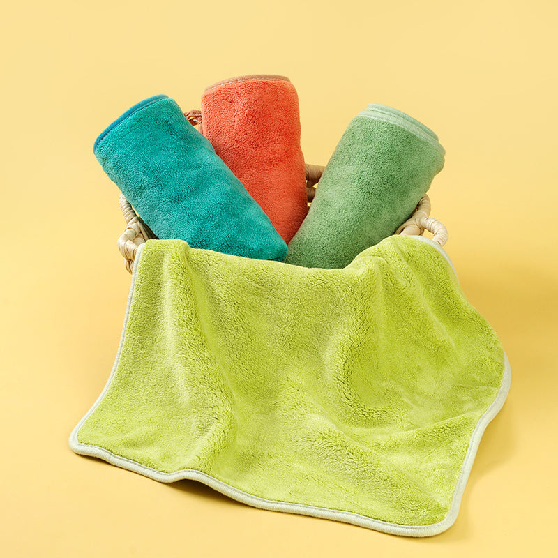 8623 Simple Solid Color Square Coin (35*35) M.22