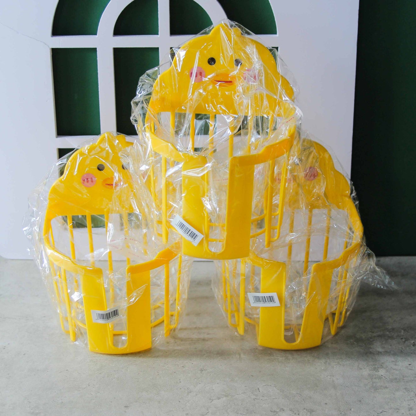 0576 Little Yellow Duck Wastepaper Basket (Round) M.23