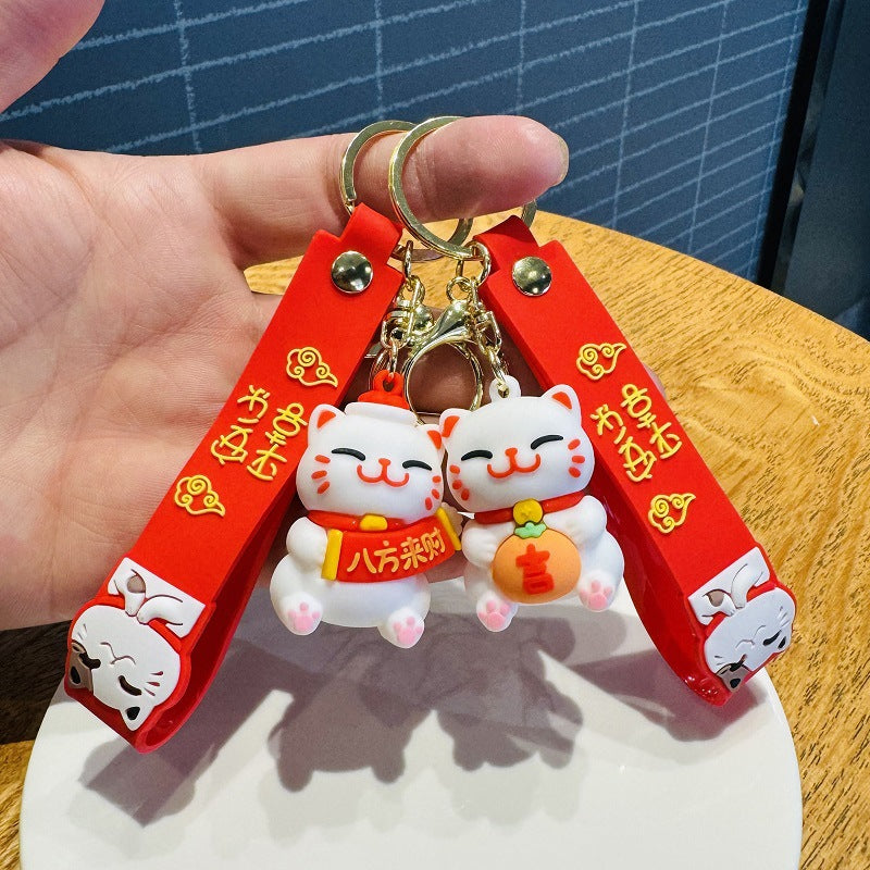 Wholesale of Festive Drum-Beating Lucky Cat Charms 3D Doll Keychains Car Key Rings & Bag Pendants Small Gifts M.72