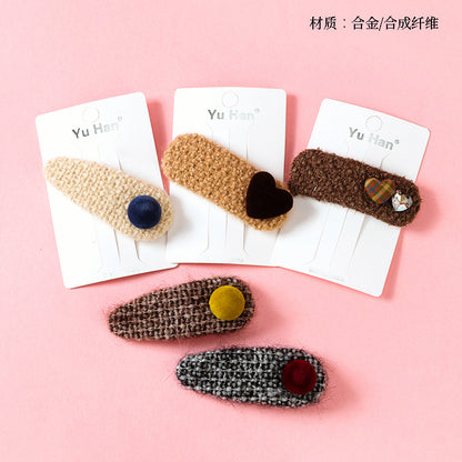 M42 Chanel - style Heart - shaped Accessory Bobby Pins in a Box