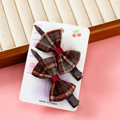 M42 Boxed Plaid Bow Tie Pointed Duck Clips