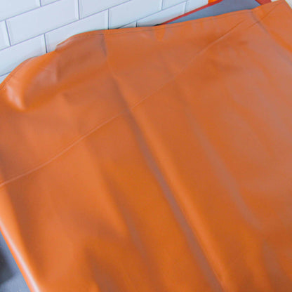 Right-angled leather apron M.28