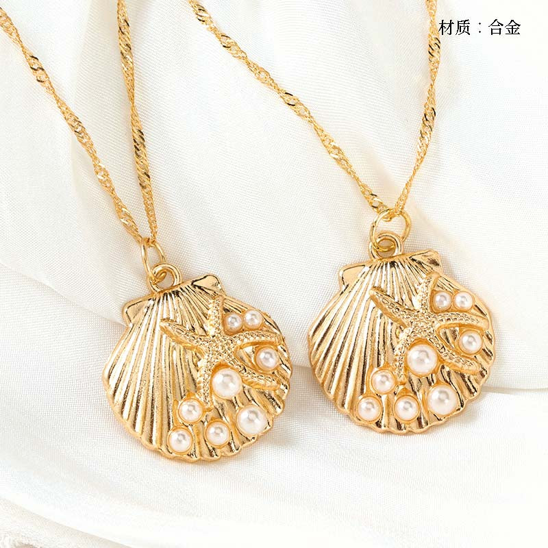 Golden Shell Pearl Necklace M.43