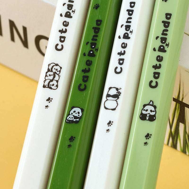Bolígrafos de gel cuadrados con temática de pandas encantadores (paquete de cuatro). Estos bolígrafos, inspirados en adorables pandas, tienen una curiosa forma cuadrada que hace que escribir sea divertido y elegante. M.82