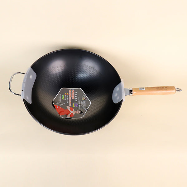 34 cm Honeycomb Wok with Wooden Handle M.61 JPDB