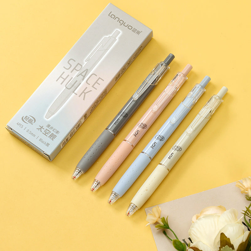 ¡Atractivos bolígrafos de gel Languo J1004 - JZ "Strolling Phantom CS" con acción de clic en expositor! Su diseño único los hace destacar, listos para cautivar a los usuarios. M.82