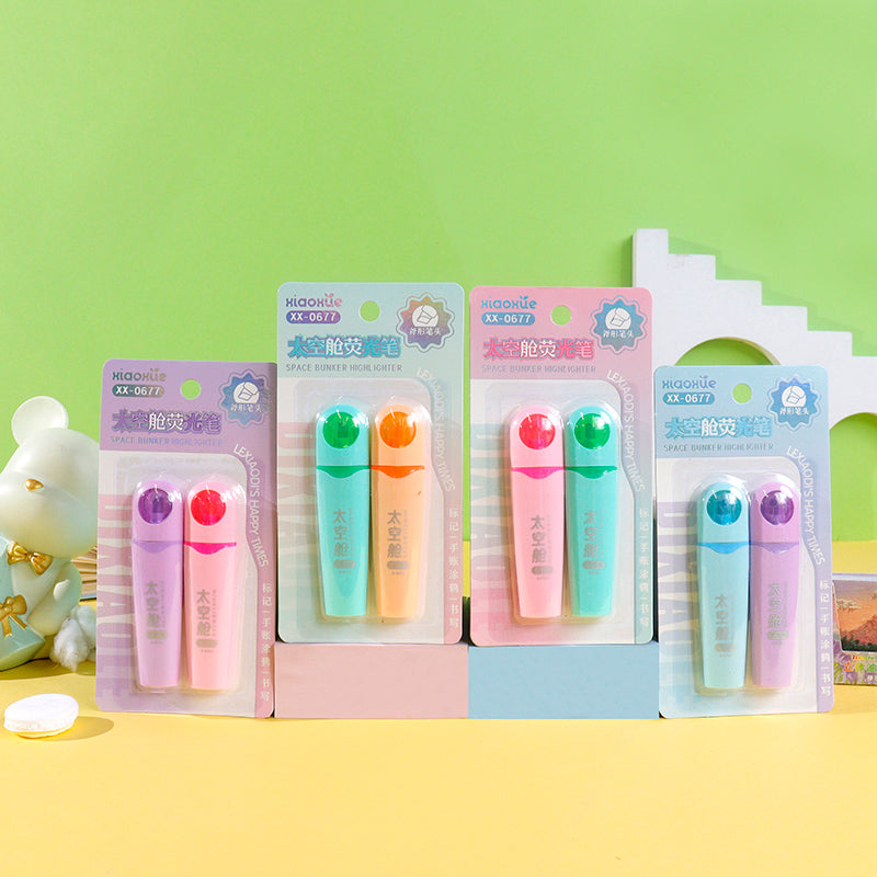 XX - 067* Two Highlighters (Styles Randomly Assigned) M.82