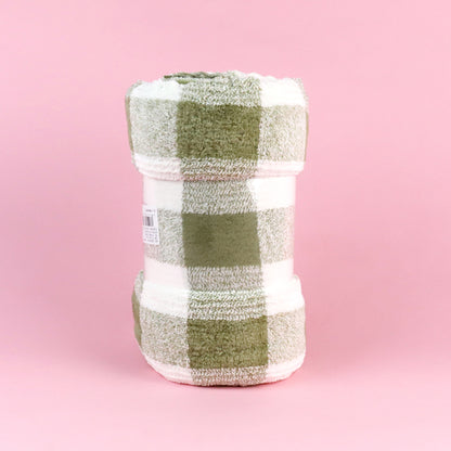 M.25 JPDBModel 8335 Pastoral Lattice Cut-Edge Bath Towel