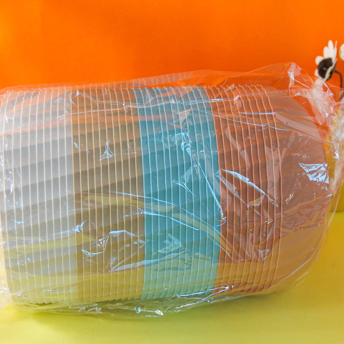 HT713 Shell Striped Fruit Plate M.20