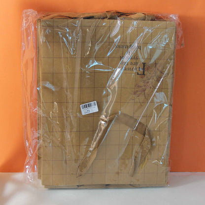 Large-sized cowhide printed gift bag (vertical) - random M24 M.73