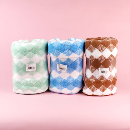 M.25 JPDBModel 8336 Coral Fleece Rhombus Lattice Piped Bath Towel