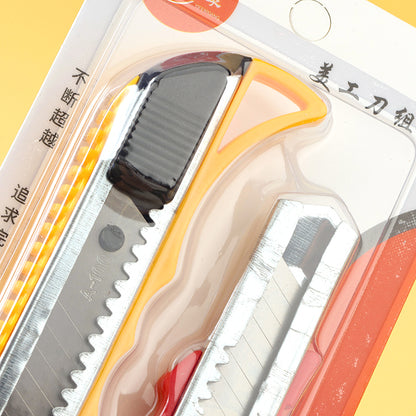 L-020 Two Utility Knives M.35