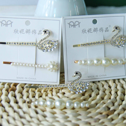 M42 Pearl and Rhinestone-studded Swan-shaped Bobby Pin Set