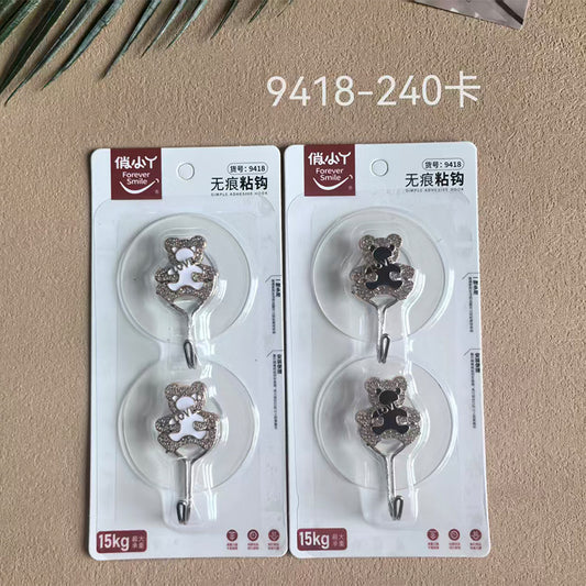 Yulong Model 9418 Adhesive Hooks - 2 Pcs Diamond & Bear Design M.16